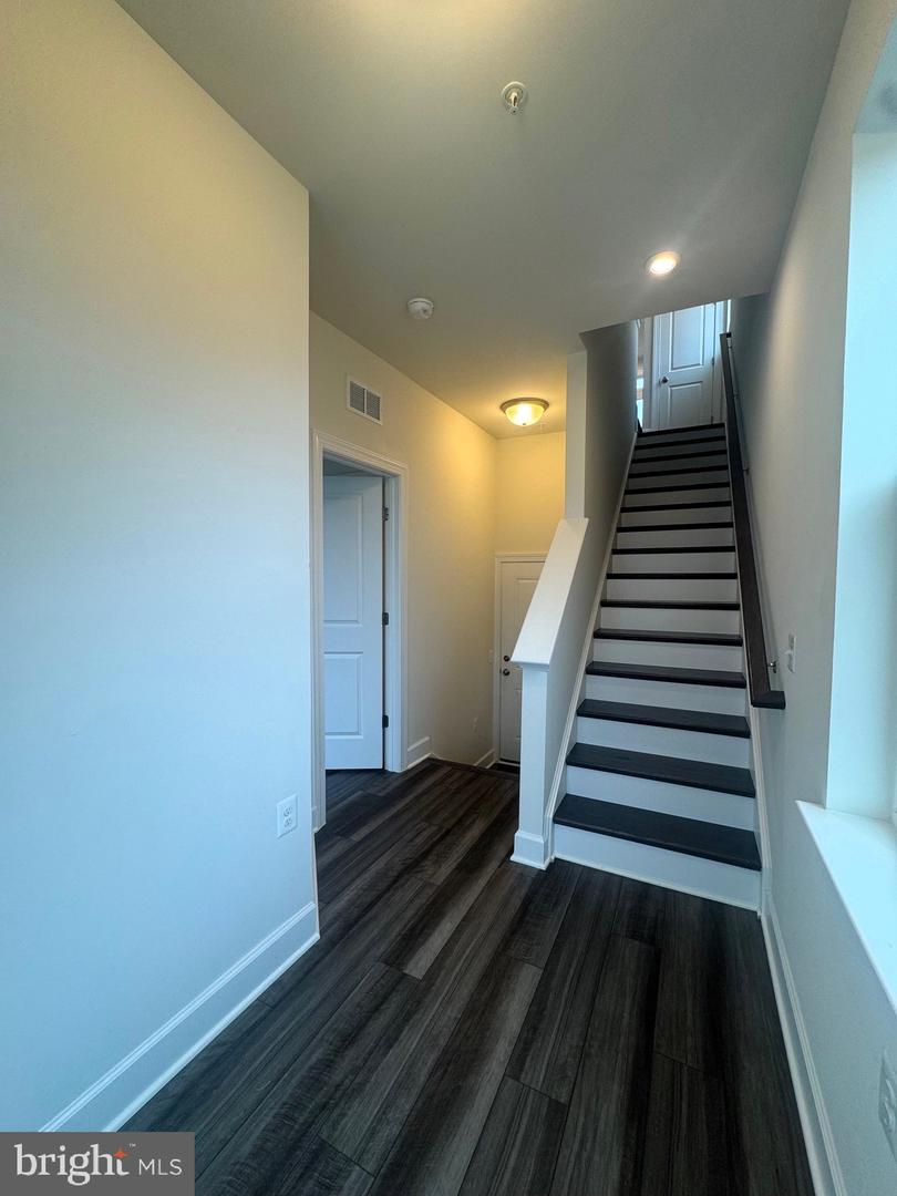 592 WATERMANS DR, WOODBRIDGE, Virginia 22191, 4 Bedrooms Bedrooms, ,4 BathroomsBathrooms,Residential,For sale,592 WATERMANS DR,VAPW2113398 MLS # VAPW2113398 592 WATERMANS DR, WOODBRIDGE, Virginia 22191, 4 Bedrooms Bedrooms, ,4 BathroomsBathrooms,Residential,For sale,592 WATERMANS DR,VAPW2113398 MLS # VAPW2113398