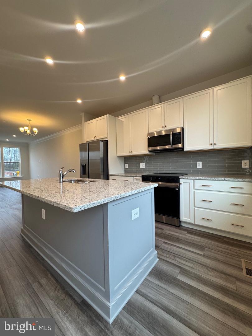 592 WATERMANS DR, WOODBRIDGE, Virginia 22191, 4 Bedrooms Bedrooms, ,4 BathroomsBathrooms,Residential,For sale,592 WATERMANS DR,VAPW2113398 MLS # VAPW2113398 592 WATERMANS DR, WOODBRIDGE, Virginia 22191, 4 Bedrooms Bedrooms, ,4 BathroomsBathrooms,Residential,For sale,592 WATERMANS DR,VAPW2113398 MLS # VAPW2113398