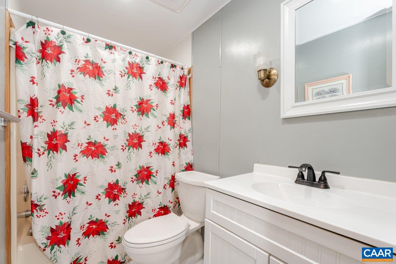 608 5TH ST, GROTTOES, Virginia 24441, 4 Bedrooms Bedrooms, ,2 BathroomsBathrooms,Residential,For sale,608 5TH ST,673744 MLS # 673744