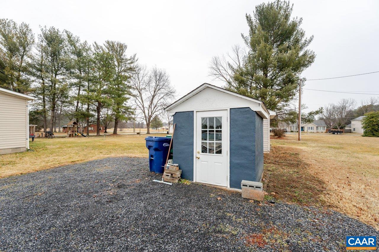 608 5TH ST, GROTTOES, Virginia 24441, 4 Bedrooms Bedrooms, ,2 BathroomsBathrooms,Residential,For sale,608 5TH ST,673744 MLS # 673744