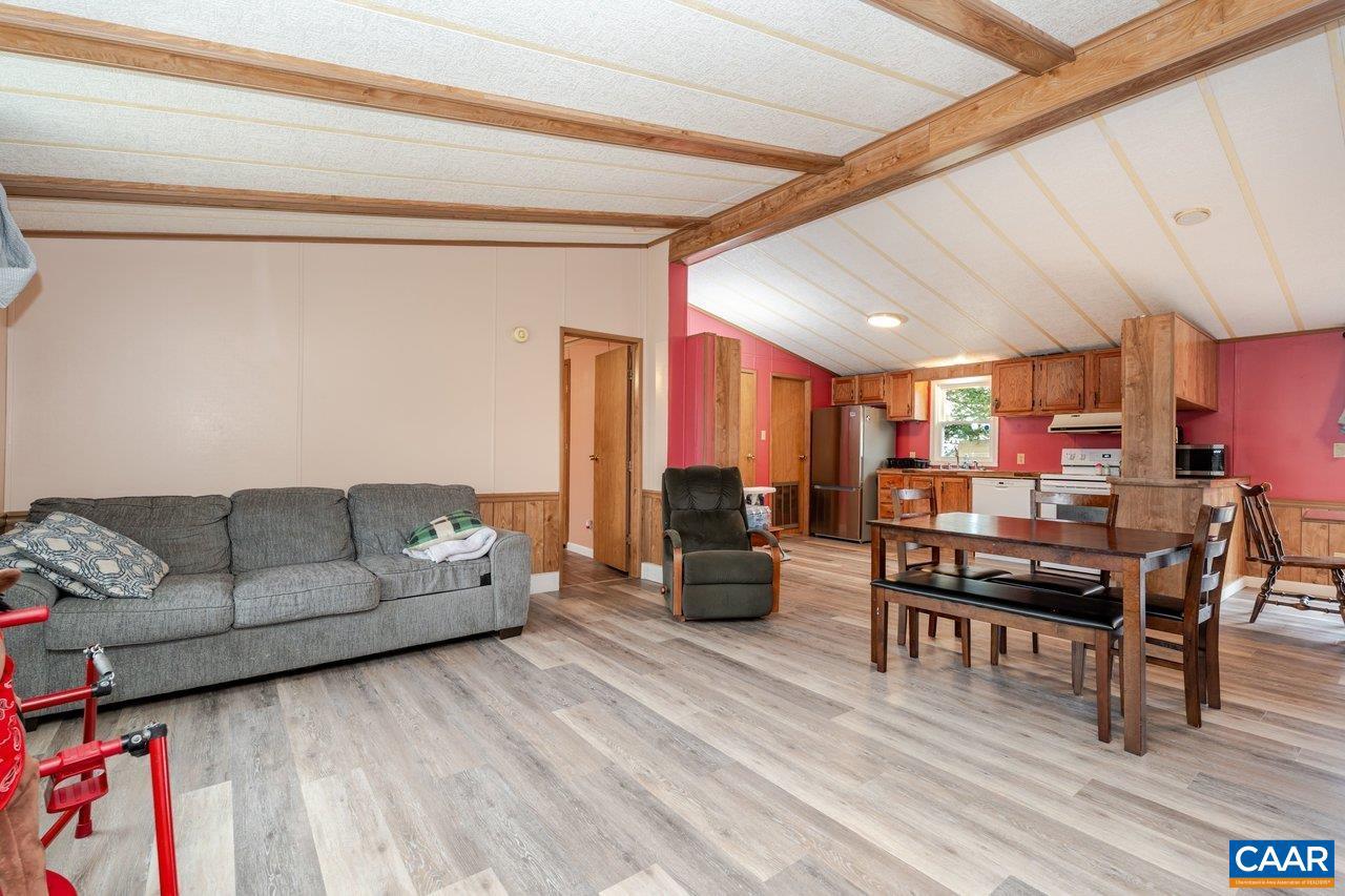 608 5TH ST, GROTTOES, Virginia 24441, 4 Bedrooms Bedrooms, ,2 BathroomsBathrooms,Residential,For sale,608 5TH ST,673744 MLS # 673744