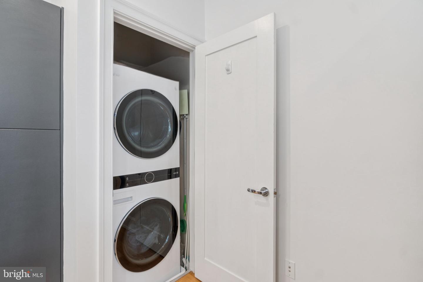 2516 Q ST NW #Q206, WASHINGTON, District Of Columbia 20007, 1 Bedroom Bedrooms, ,1 BathroomBathrooms,Residential,For sale,2516 Q ST NW #Q206,DCDC2248066 MLS # DCDC2248066