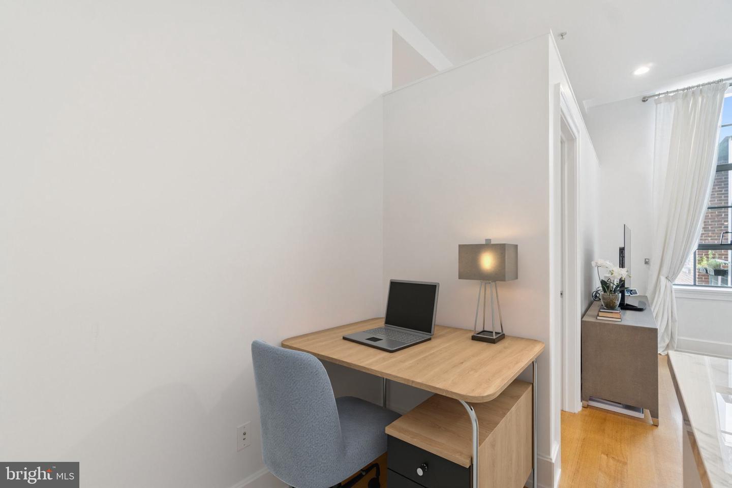 2516 Q ST NW #Q206, WASHINGTON, District Of Columbia 20007, 1 Bedroom Bedrooms, ,1 BathroomBathrooms,Residential,For sale,2516 Q ST NW #Q206,DCDC2248066 MLS # DCDC2248066