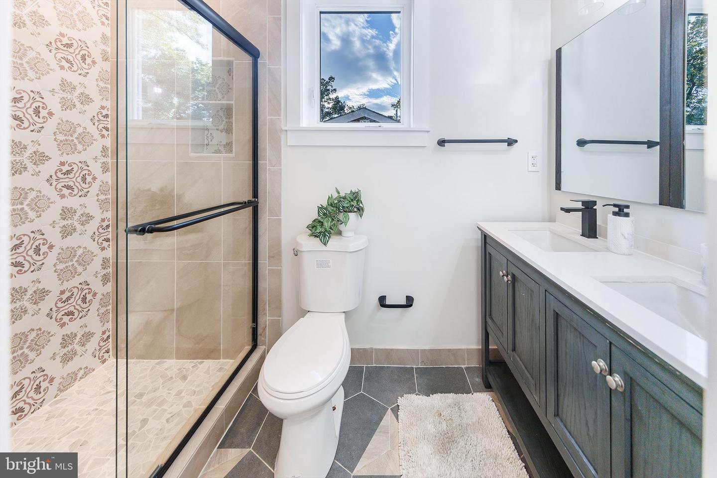 2806 FRANKLIN ST NE, WASHINGTON, District Of Columbia 20018, 6 Bedrooms Bedrooms, ,5 BathroomsBathrooms,Residential,For sale,2806 FRANKLIN ST NE,DCDC2248072 MLS # DCDC2248072