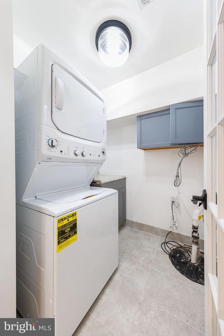 2806 FRANKLIN ST NE, WASHINGTON, District Of Columbia 20018, 6 Bedrooms Bedrooms, ,5 BathroomsBathrooms,Residential,For sale,2806 FRANKLIN ST NE,DCDC2248072 MLS # DCDC2248072