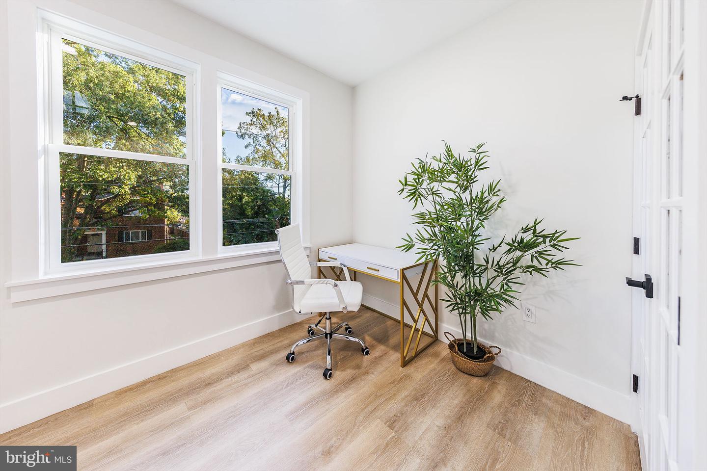 2806 FRANKLIN ST NE, WASHINGTON, District Of Columbia 20018, 6 Bedrooms Bedrooms, ,5 BathroomsBathrooms,Residential,For sale,2806 FRANKLIN ST NE,DCDC2248072 MLS # DCDC2248072