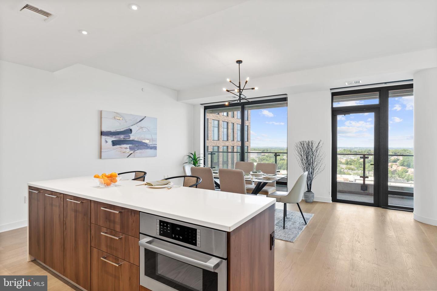 1650 SILVER HILL DR #1206, MCLEAN, Virginia 22102, 2 Bedrooms Bedrooms, ,2 BathroomsBathrooms,Residential,For sale,1650 SILVER HILL DR #1206,VAFX2274300 MLS # VAFX2274300