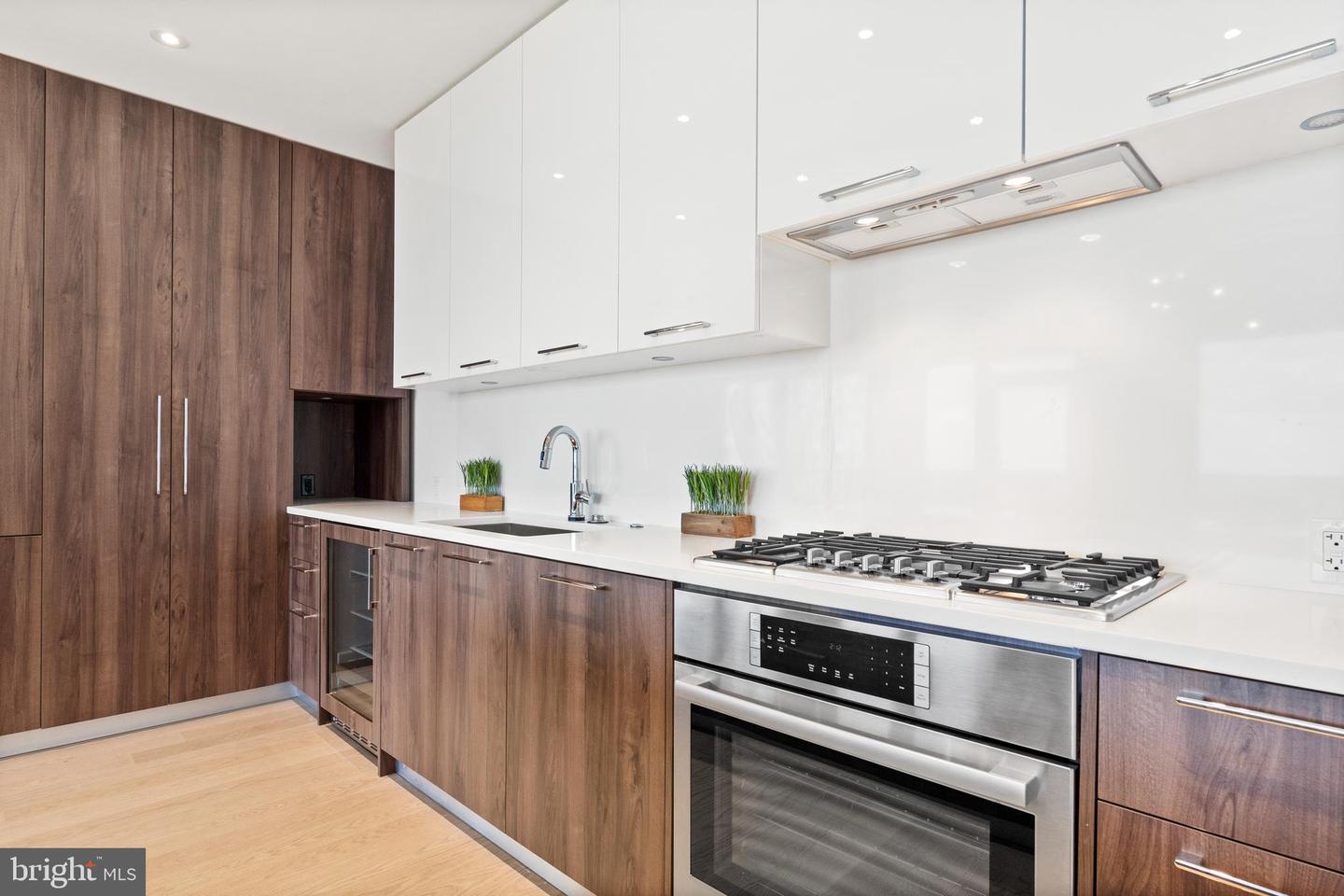 1650 SILVER HILL DR #1206, MCLEAN, Virginia 22102, 2 Bedrooms Bedrooms, ,2 BathroomsBathrooms,Residential,For sale,1650 SILVER HILL DR #1206,VAFX2274300 MLS # VAFX2274300