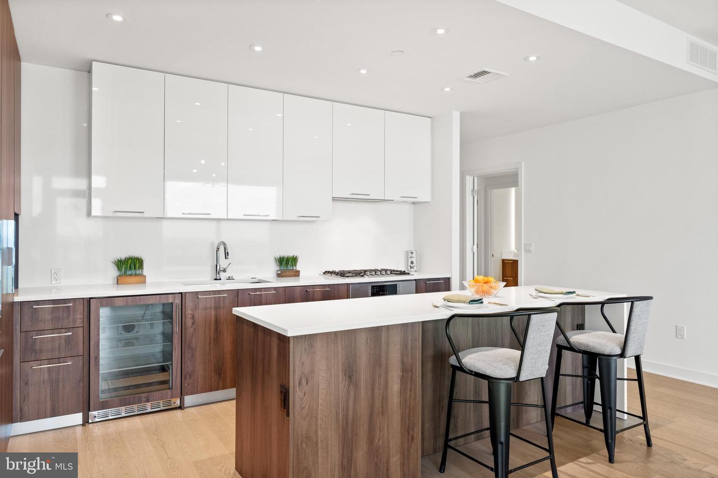 1650 SILVER HILL DR #1206, MCLEAN, Virginia 22102, 2 Bedrooms Bedrooms, ,2 BathroomsBathrooms,Residential,For sale,1650 SILVER HILL DR #1206,VAFX2274300 MLS # VAFX2274300