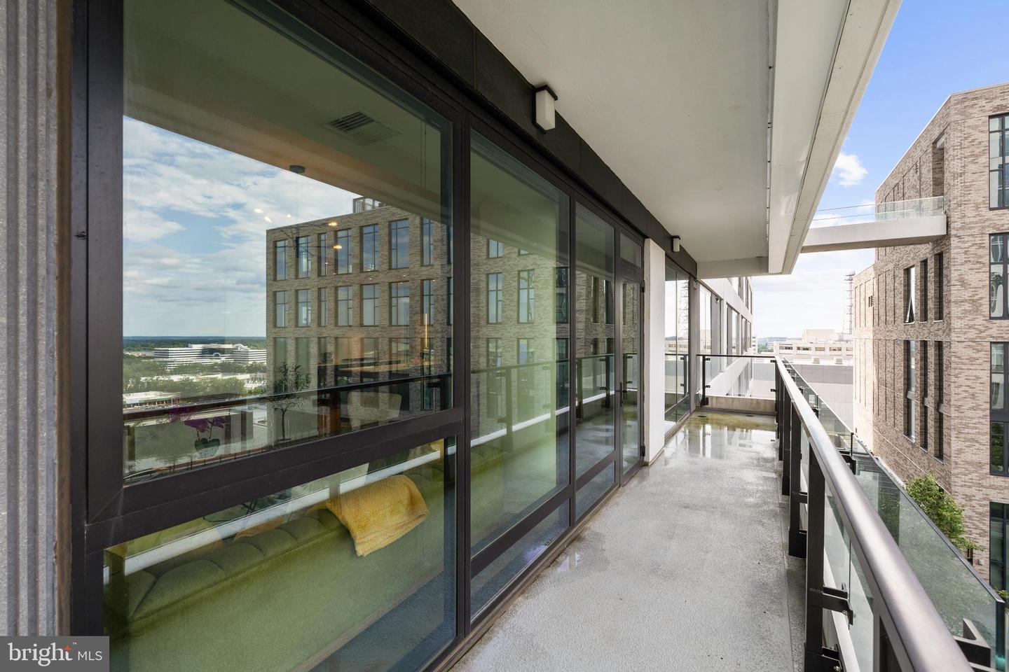 1650 SILVER HILL DR #1206, MCLEAN, Virginia 22102, 2 Bedrooms Bedrooms, ,2 BathroomsBathrooms,Residential,For sale,1650 SILVER HILL DR #1206,VAFX2274300 MLS # VAFX2274300