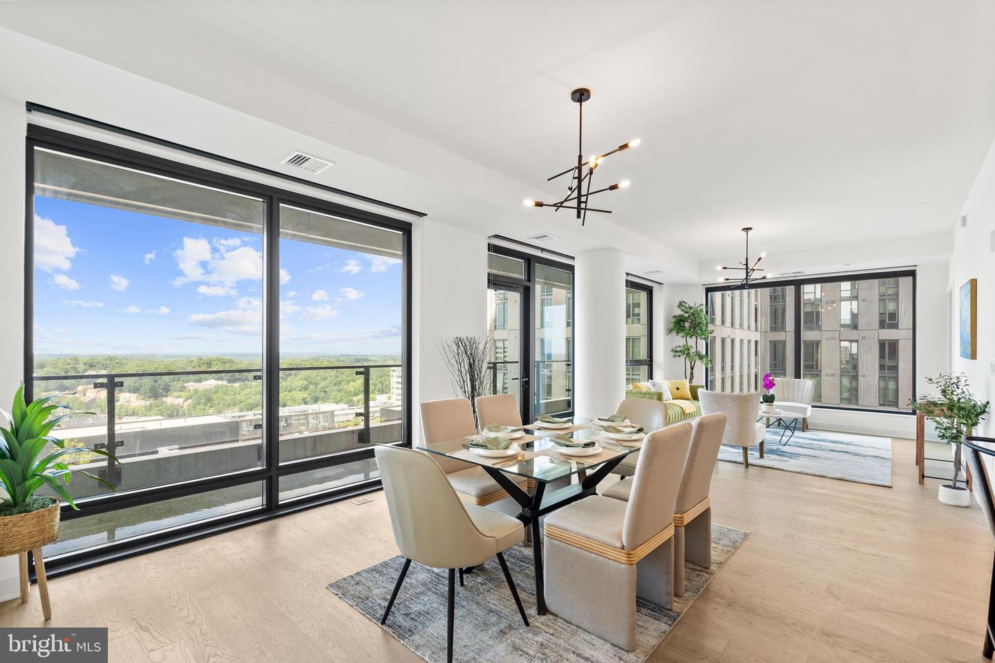 1650 SILVER HILL DR #1206, MCLEAN, Virginia 22102, 2 Bedrooms Bedrooms, ,2 BathroomsBathrooms,Residential,For sale,1650 SILVER HILL DR #1206,VAFX2274300 MLS # VAFX2274300