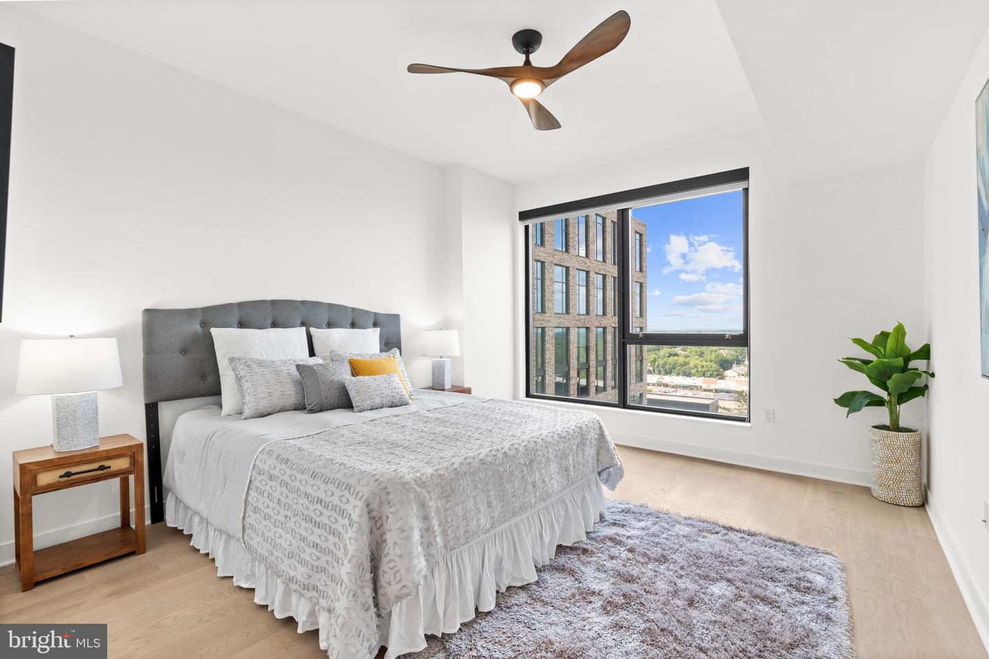 1650 SILVER HILL DR #1206, MCLEAN, Virginia 22102, 2 Bedrooms Bedrooms, ,2 BathroomsBathrooms,Residential,For sale,1650 SILVER HILL DR #1206,VAFX2274300 MLS # VAFX2274300