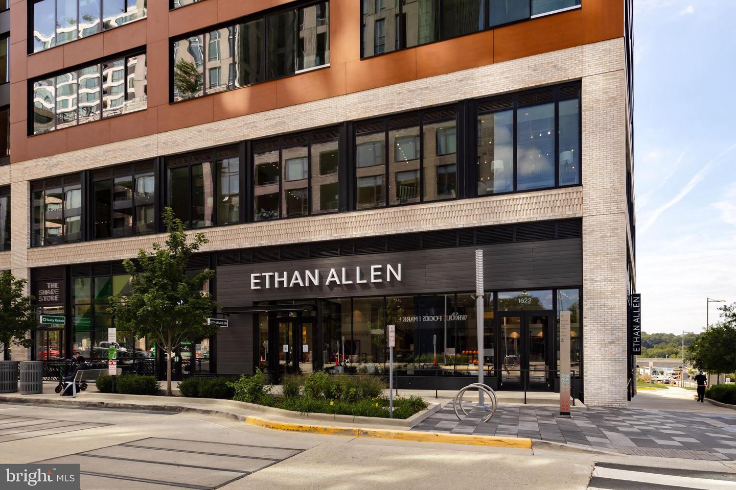 1650 SILVER HILL DR #1206, MCLEAN, Virginia 22102, 2 Bedrooms Bedrooms, ,2 BathroomsBathrooms,Residential,For sale,1650 SILVER HILL DR #1206,VAFX2274300 MLS # VAFX2274300