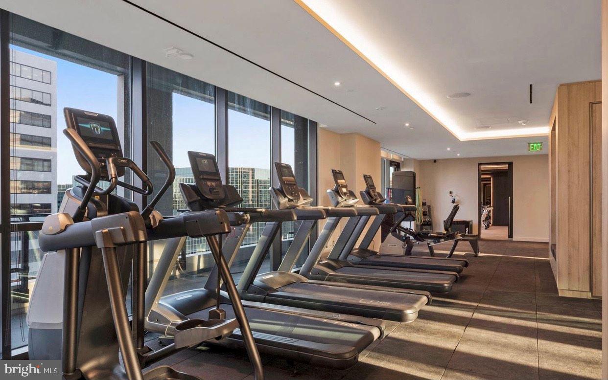 1650 SILVER HILL DR #1206, MCLEAN, Virginia 22102, 2 Bedrooms Bedrooms, ,2 BathroomsBathrooms,Residential,For sale,1650 SILVER HILL DR #1206,VAFX2274300 MLS # VAFX2274300