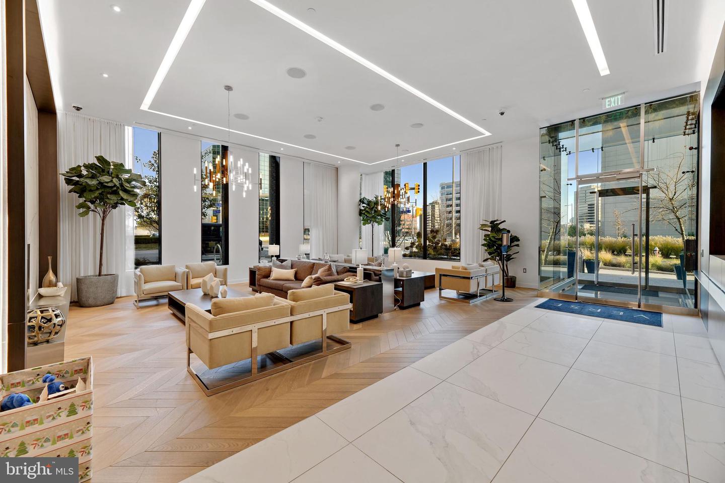 1650 SILVER HILL DR #1206, MCLEAN, Virginia 22102, 2 Bedrooms Bedrooms, ,2 BathroomsBathrooms,Residential,For sale,1650 SILVER HILL DR #1206,VAFX2274300 MLS # VAFX2274300