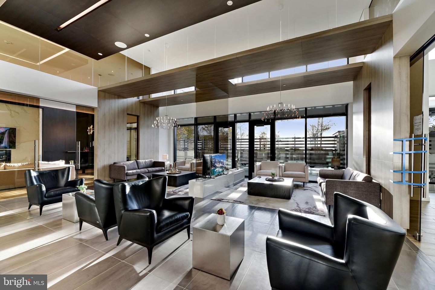 1650 SILVER HILL DR #1206, MCLEAN, Virginia 22102, 2 Bedrooms Bedrooms, ,2 BathroomsBathrooms,Residential,For sale,1650 SILVER HILL DR #1206,VAFX2274300 MLS # VAFX2274300