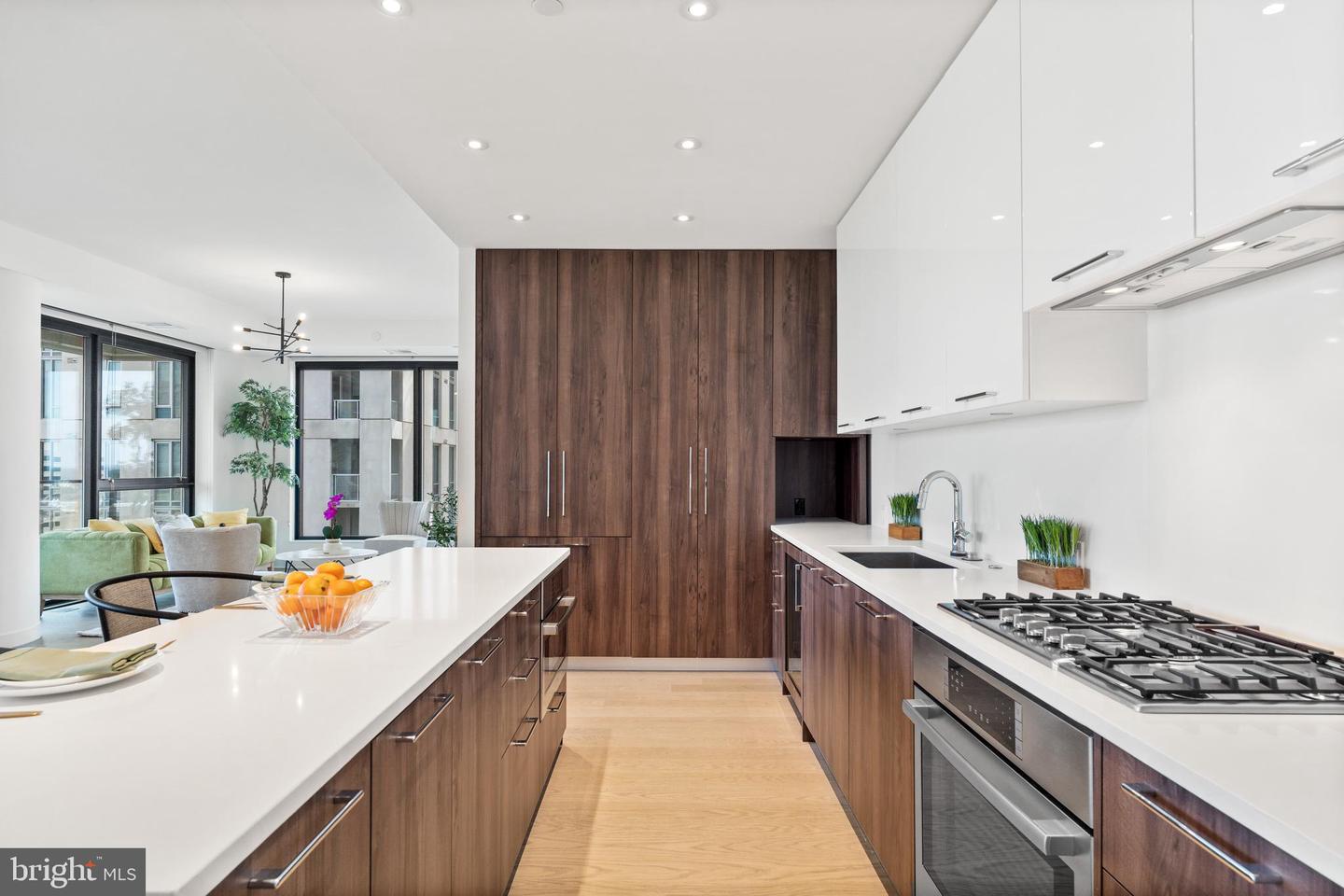 1650 SILVER HILL DR #1206, MCLEAN, Virginia 22102, 2 Bedrooms Bedrooms, ,2 BathroomsBathrooms,Residential,For sale,1650 SILVER HILL DR #1206,VAFX2274300 MLS # VAFX2274300