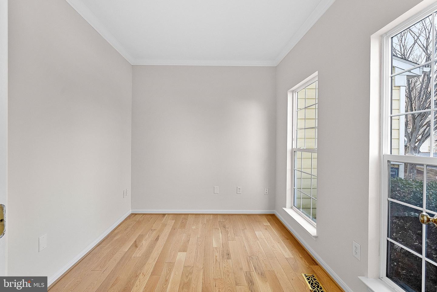 312 RIDING TRAIL CT NW, LEESBURG, Virginia 20176, 5 Bedrooms Bedrooms, ,3 BathroomsBathrooms,Residential,For sale,312 RIDING TRAIL CT NW,VALO2110410 MLS # VALO2110410