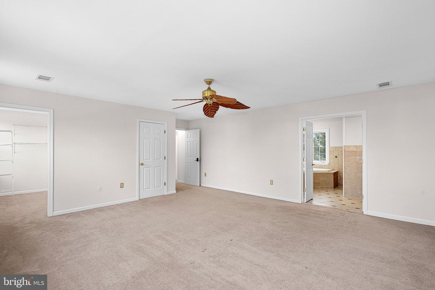 312 RIDING TRAIL CT NW, LEESBURG, Virginia 20176, 5 Bedrooms Bedrooms, ,3 BathroomsBathrooms,Residential,For sale,312 RIDING TRAIL CT NW,VALO2110410 MLS # VALO2110410