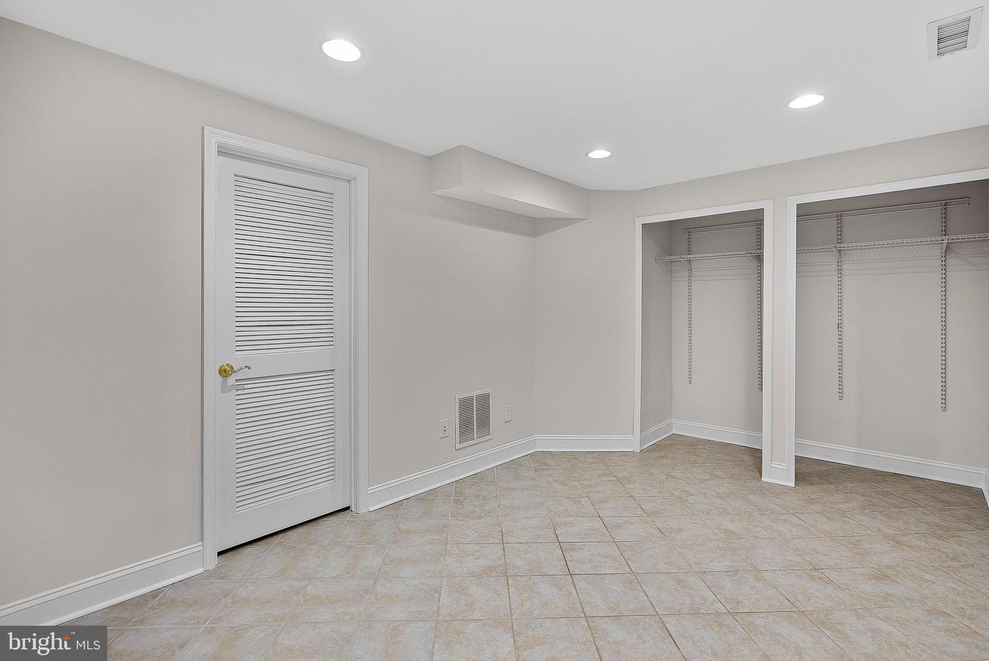 312 RIDING TRAIL CT NW, LEESBURG, Virginia 20176, 5 Bedrooms Bedrooms, ,3 BathroomsBathrooms,Residential,For sale,312 RIDING TRAIL CT NW,VALO2110410 MLS # VALO2110410