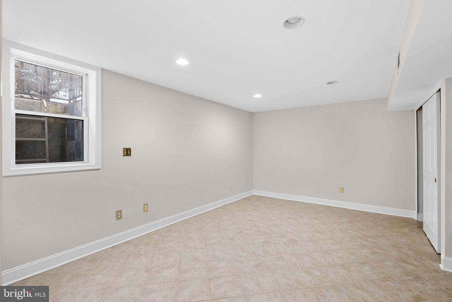 312 RIDING TRAIL CT NW, LEESBURG, Virginia 20176, 5 Bedrooms Bedrooms, ,3 BathroomsBathrooms,Residential,For sale,312 RIDING TRAIL CT NW,VALO2110410 MLS # VALO2110410