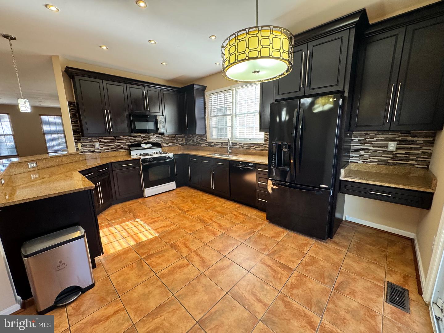 8800 FENIMORE PL, BRISTOW, Virginia 20136, 4 Bedrooms Bedrooms, ,3 BathroomsBathrooms,Residential,For sale,8800 FENIMORE PL,VAPW2107942 MLS # VAPW2107942