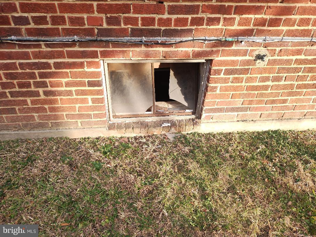 38 SHERIDAN ST NE, WASHINGTON, District Of Columbia 20011, 3 Bedrooms Bedrooms, 6 Rooms Rooms,1 BathroomBathrooms,Residential,For sale,38 SHERIDAN ST NE,DCDC2241724 MLS # DCDC2241724