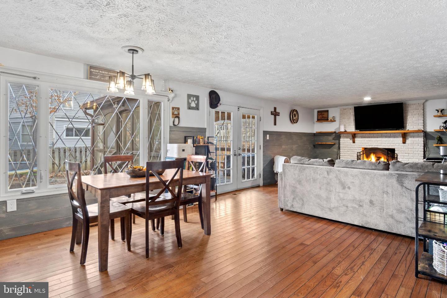 15500 LAUREL RIDGE RD, DUMFRIES, Virginia 22025, 3 Bedrooms Bedrooms, 13 Rooms Rooms,3 BathroomsBathrooms,Residential,For sale,15500 LAUREL RIDGE RD,VAPW2110866 MLS # VAPW2110866