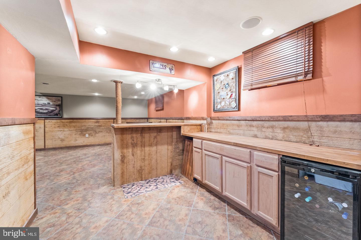 15500 LAUREL RIDGE RD, DUMFRIES, Virginia 22025, 3 Bedrooms Bedrooms, 13 Rooms Rooms,3 BathroomsBathrooms,Residential,For sale,15500 LAUREL RIDGE RD,VAPW2110866 MLS # VAPW2110866