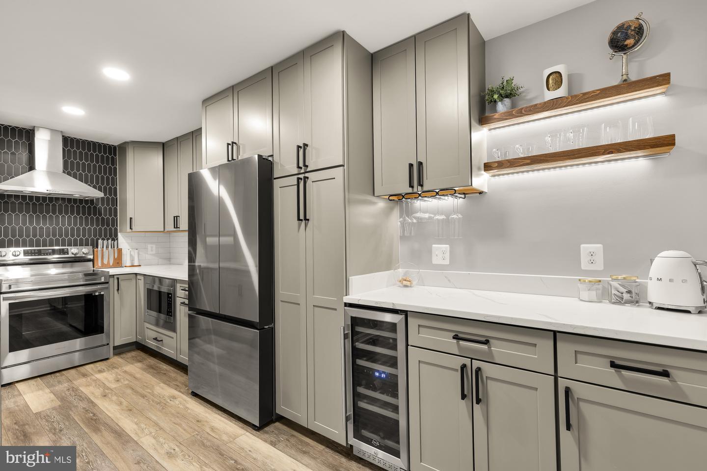 2221 LOVEDALE LN #202B, RESTON, Virginia 20191, 2 Bedrooms Bedrooms, ,1 BathroomBathrooms,Residential,For sale,2221 LOVEDALE LN #202B,VAFX2289828 MLS # VAFX2289828