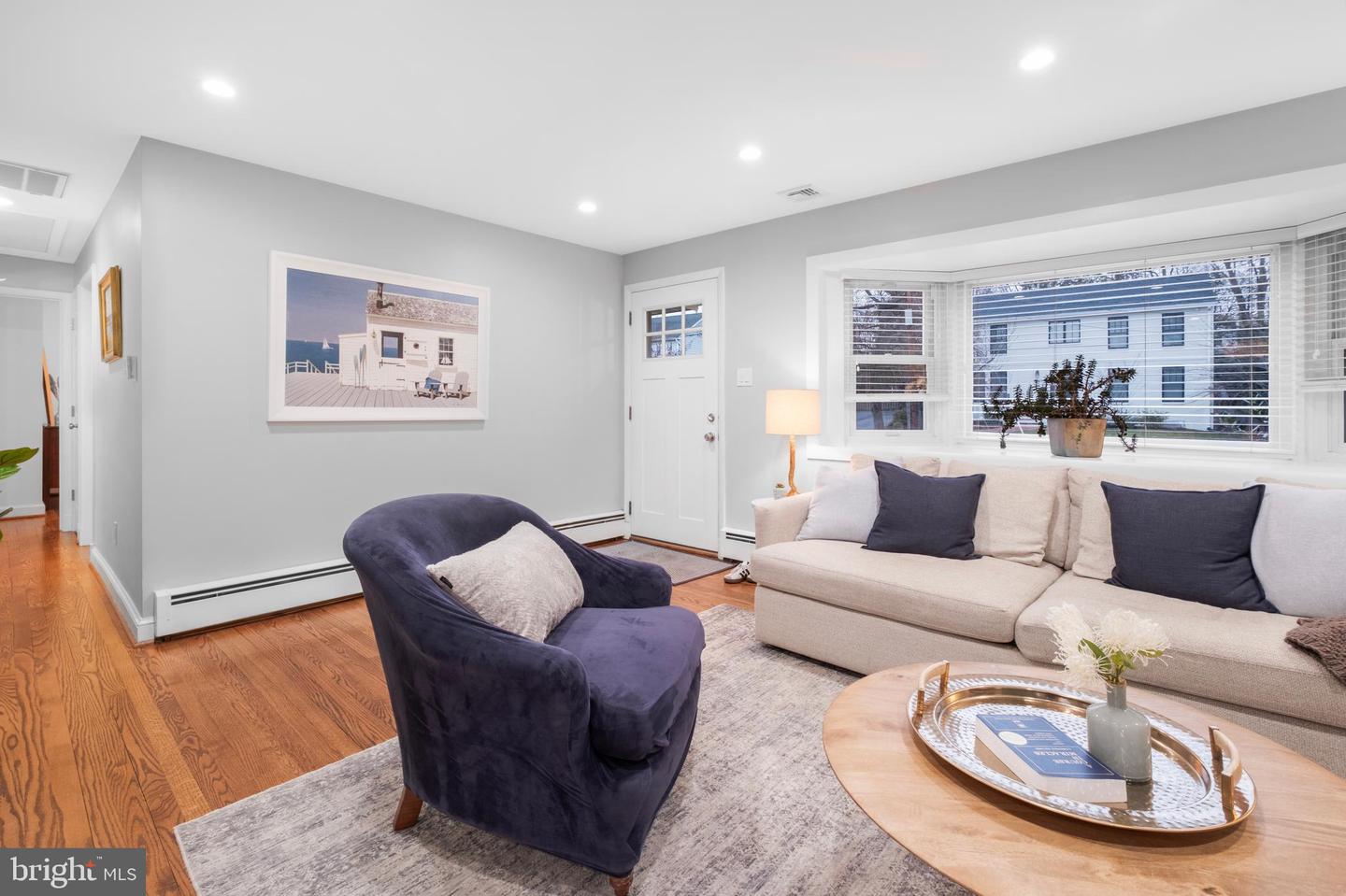 2504 KENILWORTH ST N, ARLINGTON, Virginia 22207, 3 Bedrooms Bedrooms, ,2 BathroomsBathrooms,Residential,For sale,2504 KENILWORTH ST N,VAAR2068734 MLS # VAAR2068734