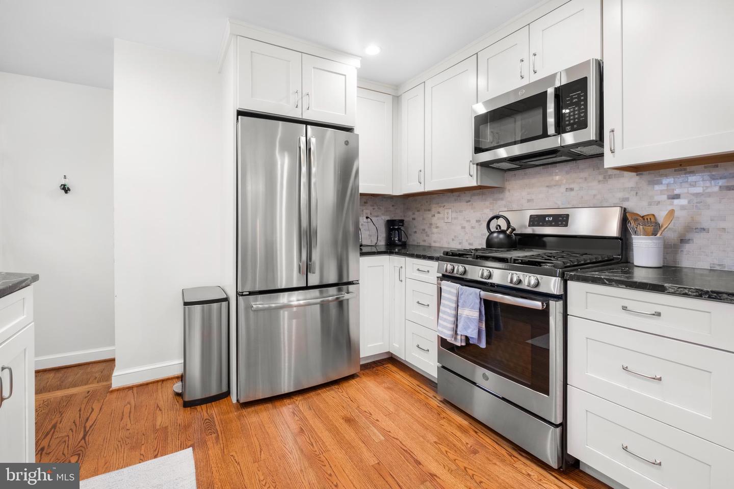 2504 KENILWORTH ST N, ARLINGTON, Virginia 22207, 3 Bedrooms Bedrooms, ,2 BathroomsBathrooms,Residential,For sale,2504 KENILWORTH ST N,VAAR2068734 MLS # VAAR2068734