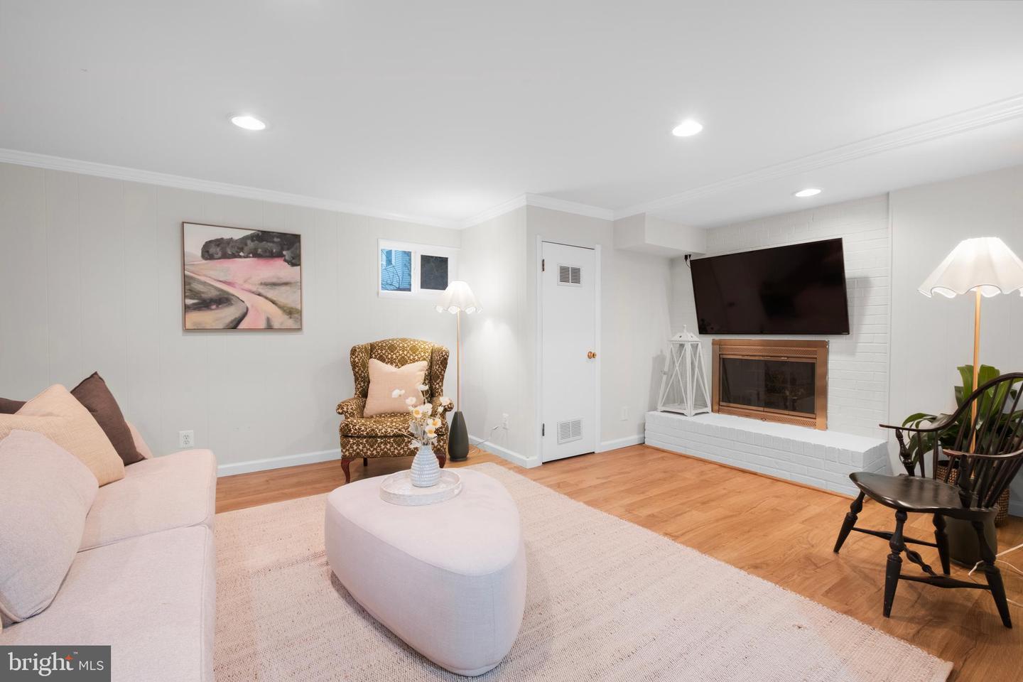 2504 KENILWORTH ST N, ARLINGTON, Virginia 22207, 3 Bedrooms Bedrooms, ,2 BathroomsBathrooms,Residential,For sale,2504 KENILWORTH ST N,VAAR2068734 MLS # VAAR2068734