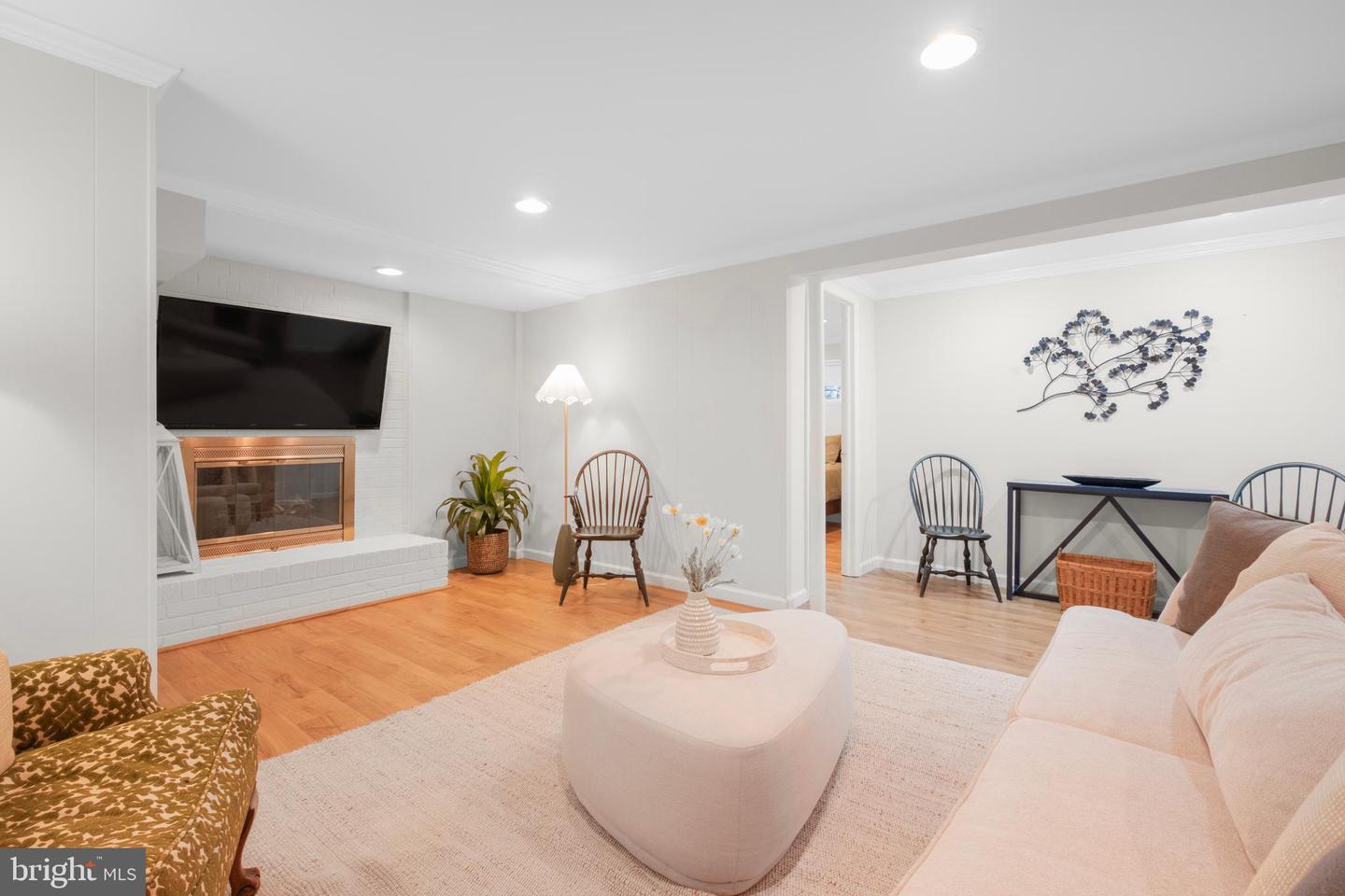 2504 KENILWORTH ST N, ARLINGTON, Virginia 22207, 3 Bedrooms Bedrooms, ,2 BathroomsBathrooms,Residential,For sale,2504 KENILWORTH ST N,VAAR2068734 MLS # VAAR2068734