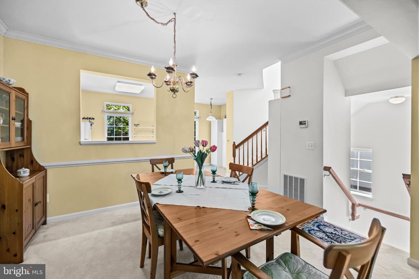 4925 WAPLE LN, ALEXANDRIA, Virginia 22304, 3 Bedrooms Bedrooms, ,2 BathroomsBathrooms,Residential,For sale,4925 WAPLE LN,VAAX2054158 MLS # VAAX2054158