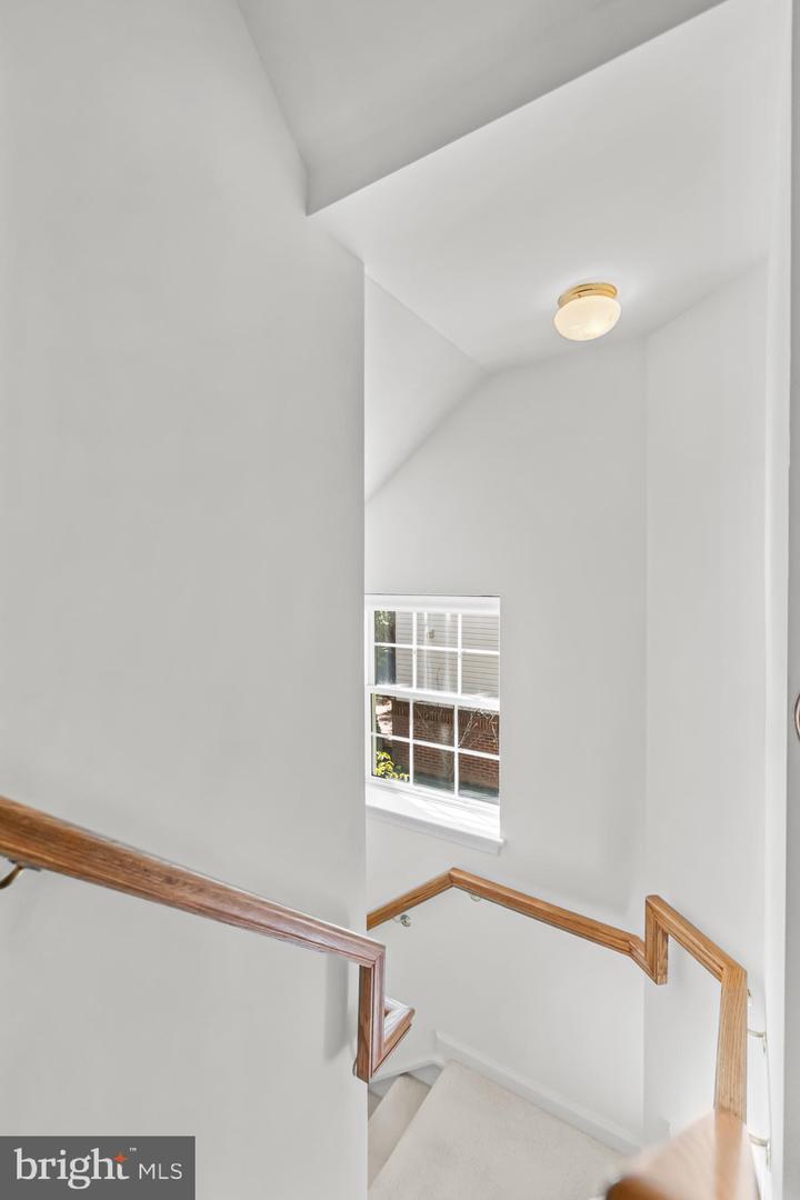 4925 WAPLE LN, ALEXANDRIA, Virginia 22304, 3 Bedrooms Bedrooms, ,2 BathroomsBathrooms,Residential,For sale,4925 WAPLE LN,VAAX2054158 MLS # VAAX2054158