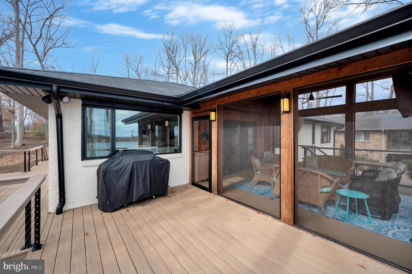 221 WAKEFIELD DR, LOCUST GROVE, Virginia 22508, 5 Bedrooms Bedrooms, 13 Rooms Rooms,3 BathroomsBathrooms,Residential,For sale,221 WAKEFIELD DR,VAOR2013346 MLS # VAOR2013346