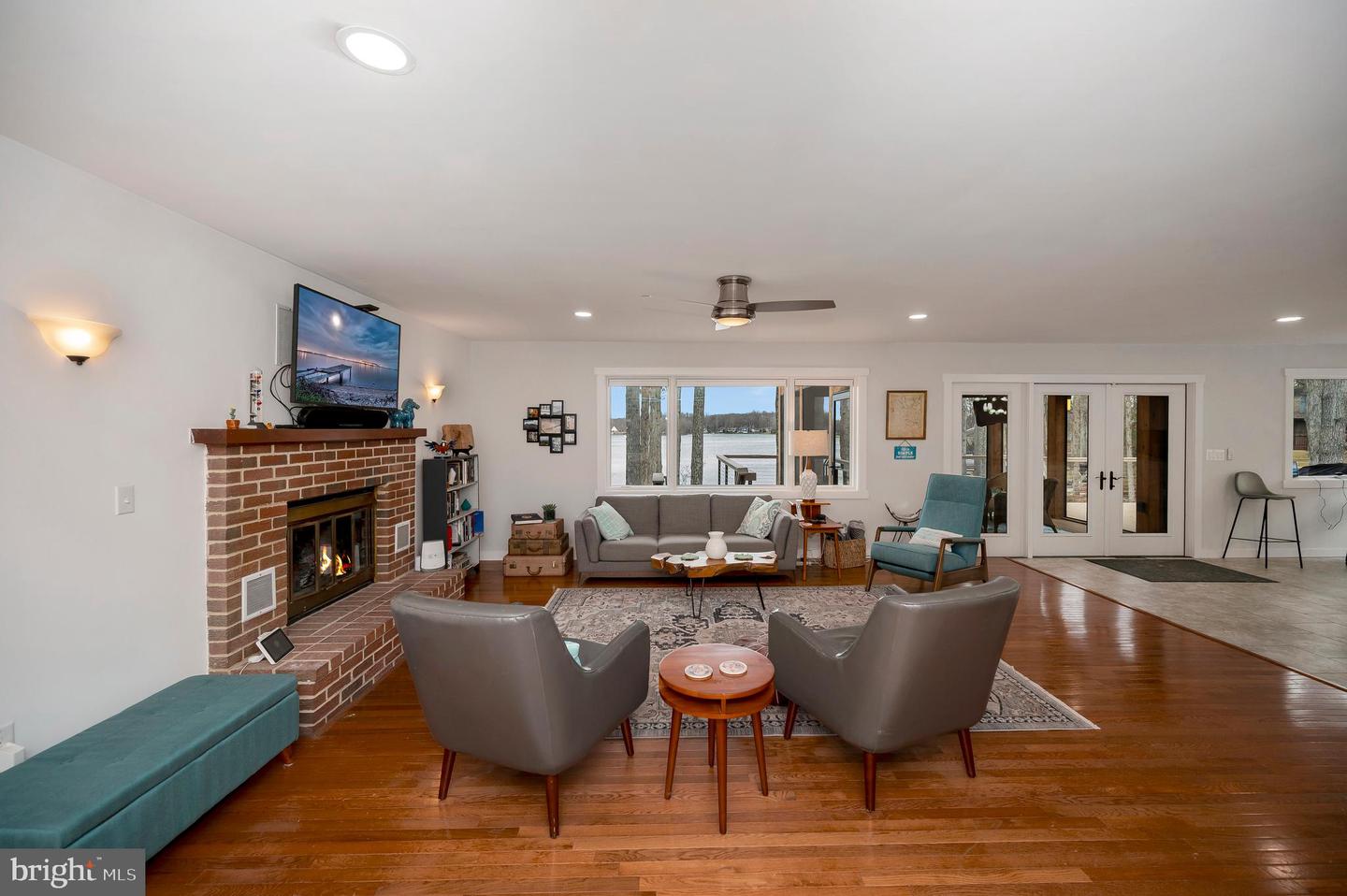 221 WAKEFIELD DR, LOCUST GROVE, Virginia 22508, 5 Bedrooms Bedrooms, 13 Rooms Rooms,3 BathroomsBathrooms,Residential,For sale,221 WAKEFIELD DR,VAOR2013346 MLS # VAOR2013346