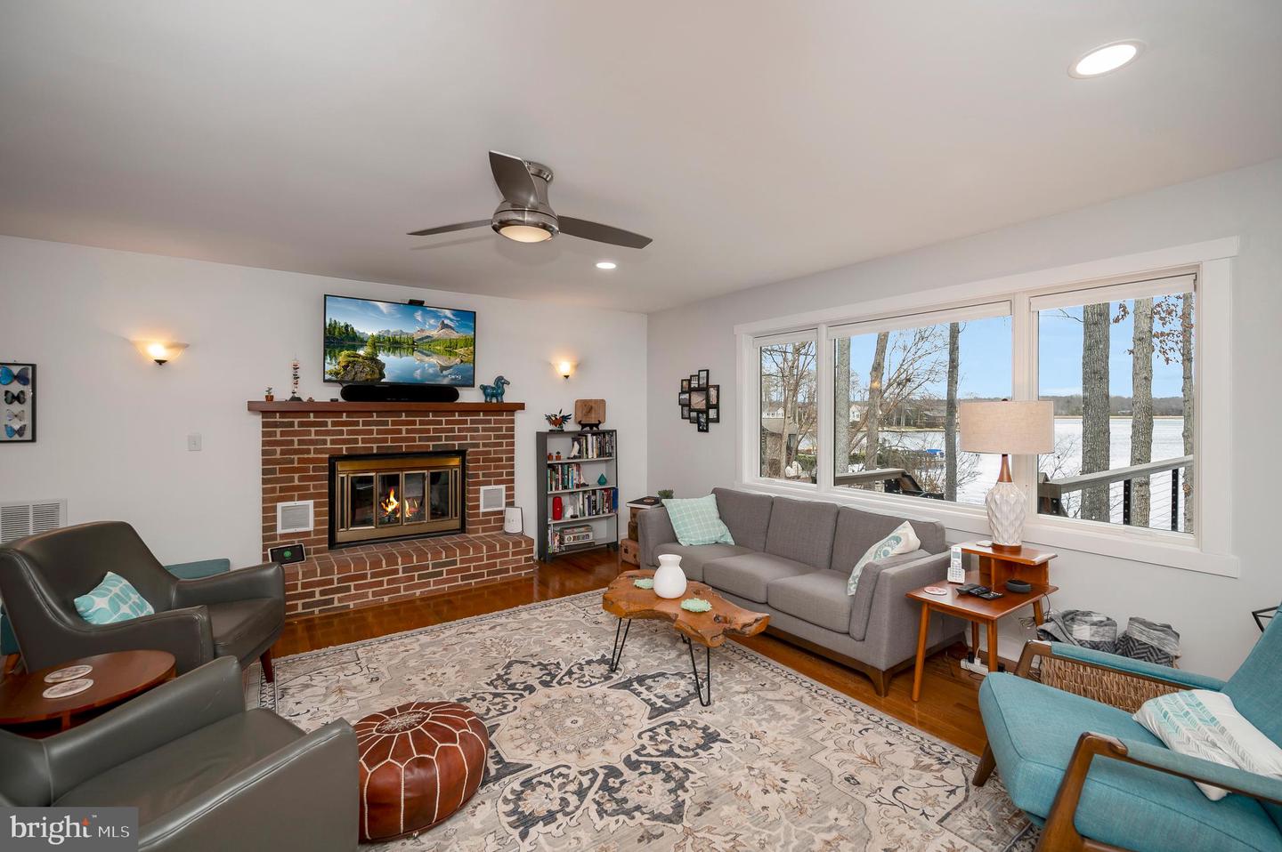 221 WAKEFIELD DR, LOCUST GROVE, Virginia 22508, 5 Bedrooms Bedrooms, 13 Rooms Rooms,3 BathroomsBathrooms,Residential,For sale,221 WAKEFIELD DR,VAOR2013346 MLS # VAOR2013346