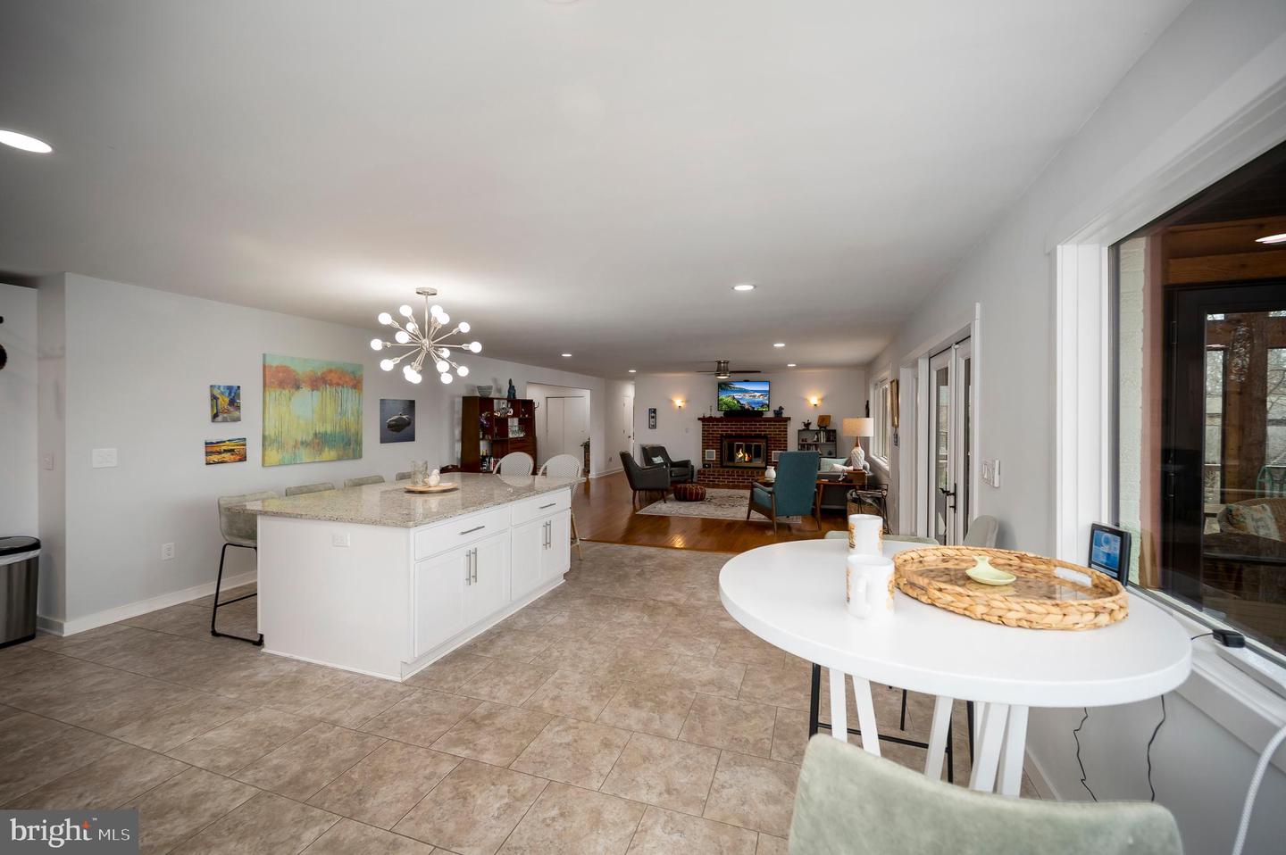 221 WAKEFIELD DR, LOCUST GROVE, Virginia 22508, 5 Bedrooms Bedrooms, 13 Rooms Rooms,3 BathroomsBathrooms,Residential,For sale,221 WAKEFIELD DR,VAOR2013346 MLS # VAOR2013346