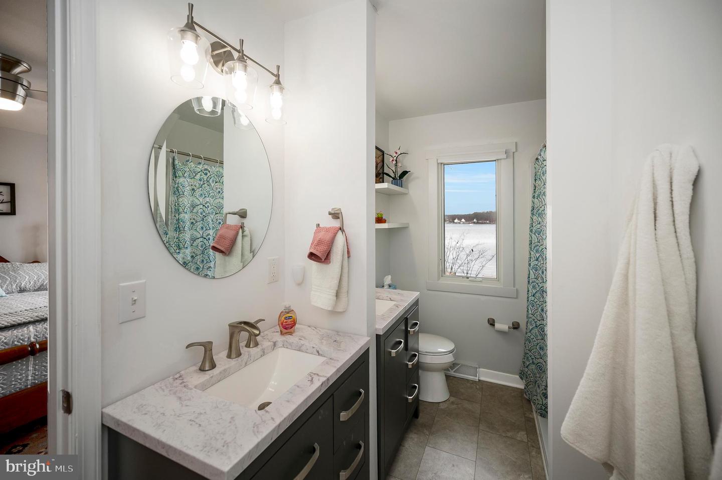 221 WAKEFIELD DR, LOCUST GROVE, Virginia 22508, 5 Bedrooms Bedrooms, 13 Rooms Rooms,3 BathroomsBathrooms,Residential,For sale,221 WAKEFIELD DR,VAOR2013346 MLS # VAOR2013346