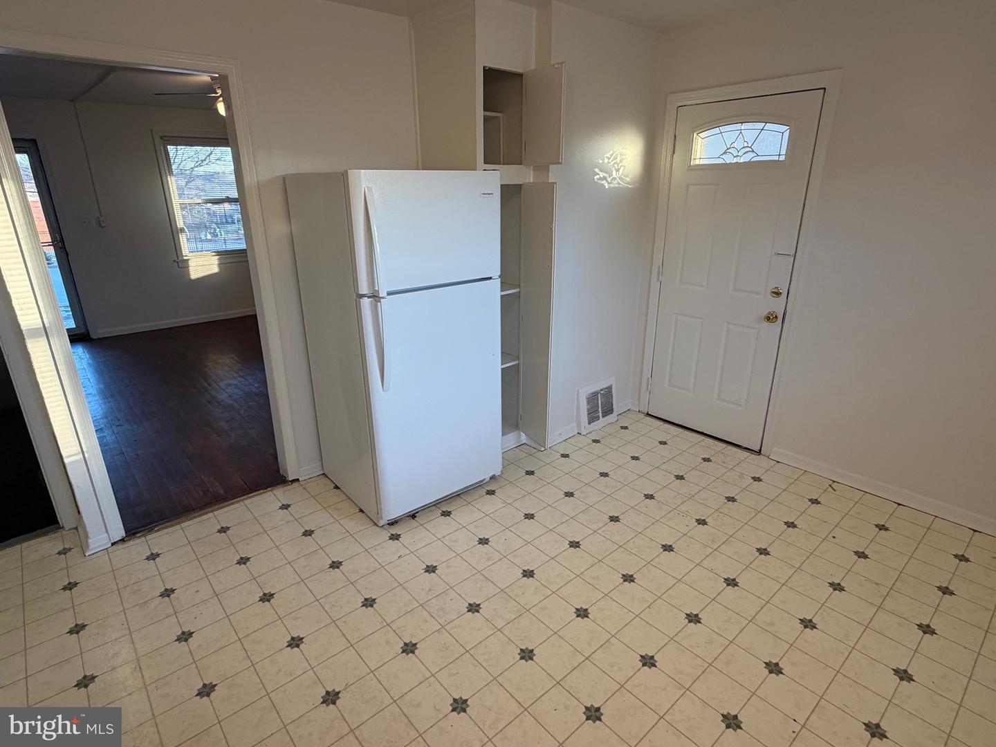 818 DIVISION AVE NE, WASHINGTON, District Of Columbia 20019, 2 Bedrooms Bedrooms, ,1 BathroomBathrooms,Residential,For sale,818 DIVISION AVE NE,DCDC2247514 MLS # DCDC2247514