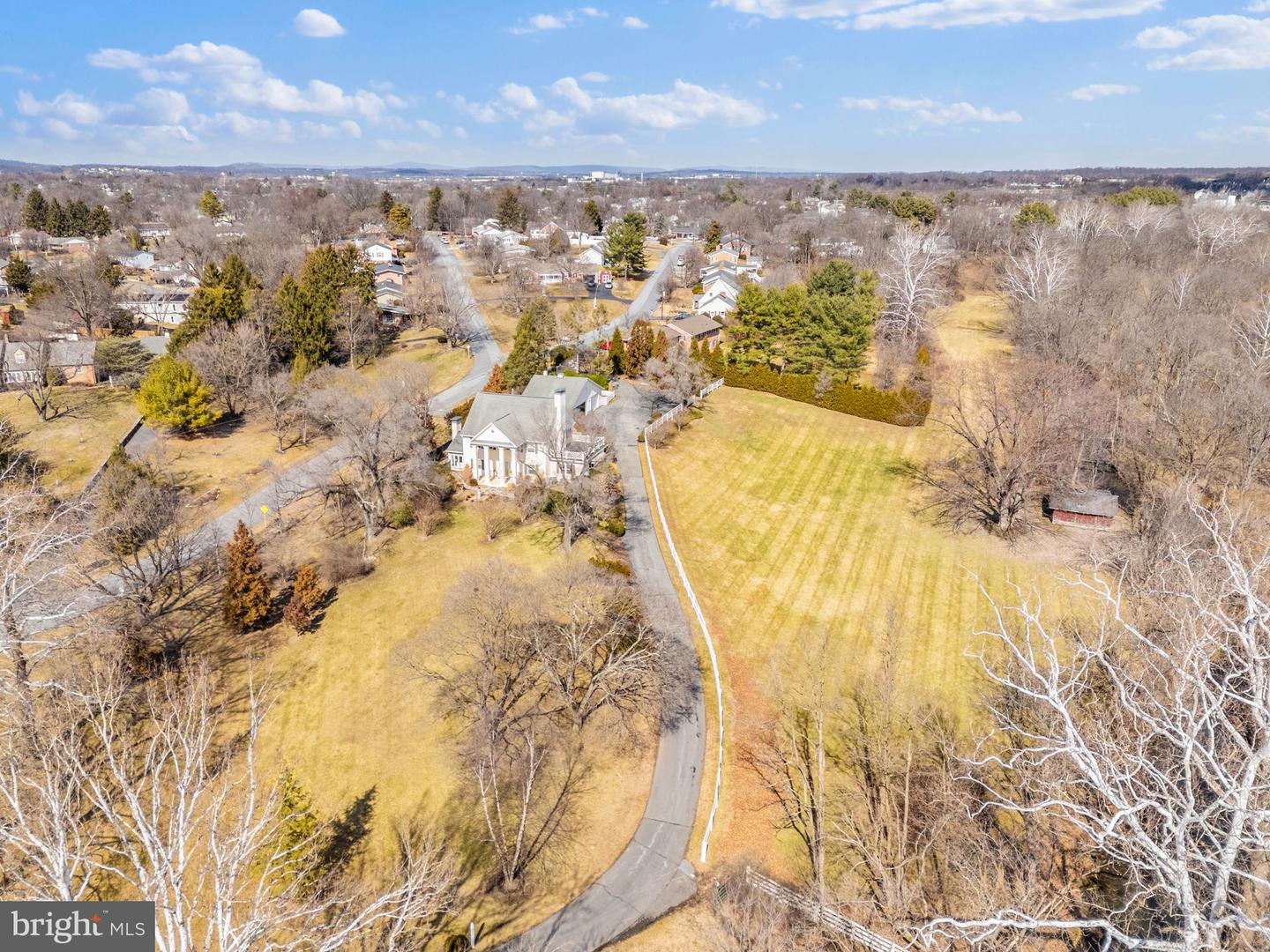 100 COUNTRY CLUB CIR, WINCHESTER, Virginia 22602, 5 Bedrooms Bedrooms, ,4 BathroomsBathrooms,Residential,For sale,100 COUNTRY CLUB CIR,VAFV2039762 MLS # VAFV2039762