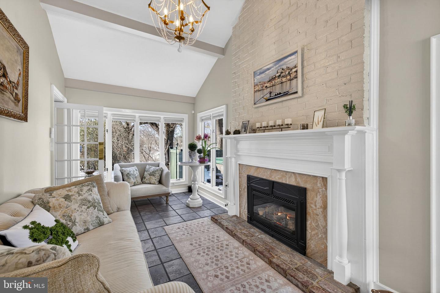 100 COUNTRY CLUB CIR, WINCHESTER, Virginia 22602, 5 Bedrooms Bedrooms, ,4 BathroomsBathrooms,Residential,For sale,100 COUNTRY CLUB CIR,VAFV2039762 MLS # VAFV2039762