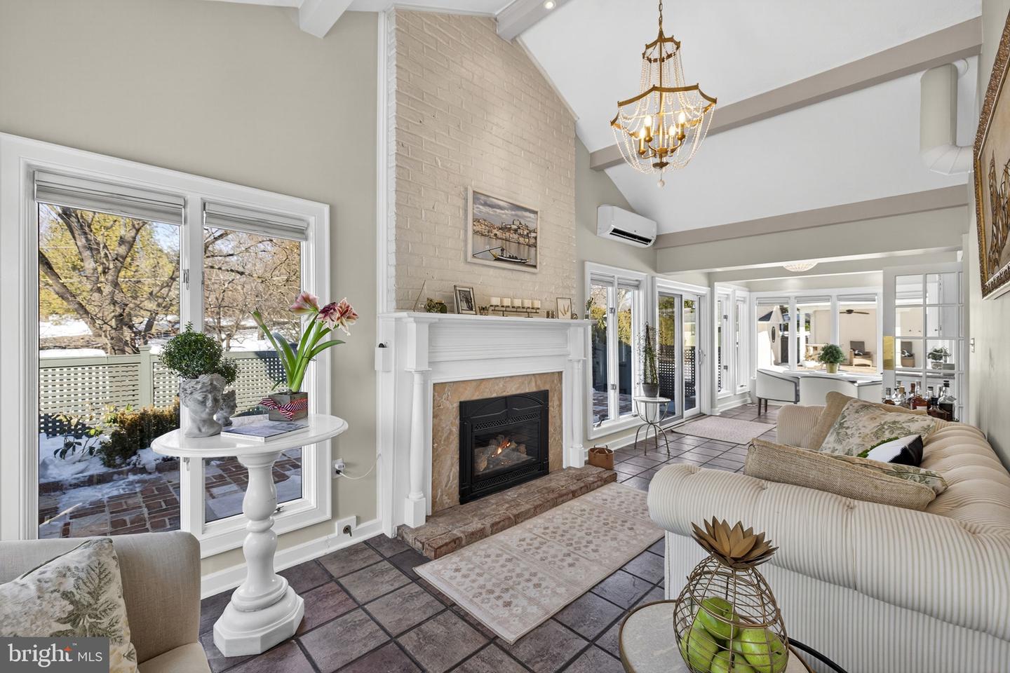 100 COUNTRY CLUB CIR, WINCHESTER, Virginia 22602, 5 Bedrooms Bedrooms, ,4 BathroomsBathrooms,Residential,For sale,100 COUNTRY CLUB CIR,VAFV2039762 MLS # VAFV2039762