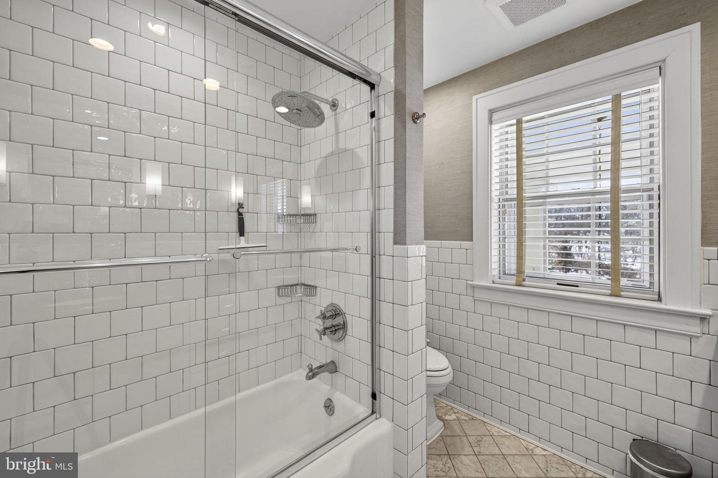 100 COUNTRY CLUB CIR, WINCHESTER, Virginia 22602, 5 Bedrooms Bedrooms, ,4 BathroomsBathrooms,Residential,For sale,100 COUNTRY CLUB CIR,VAFV2039762 MLS # VAFV2039762