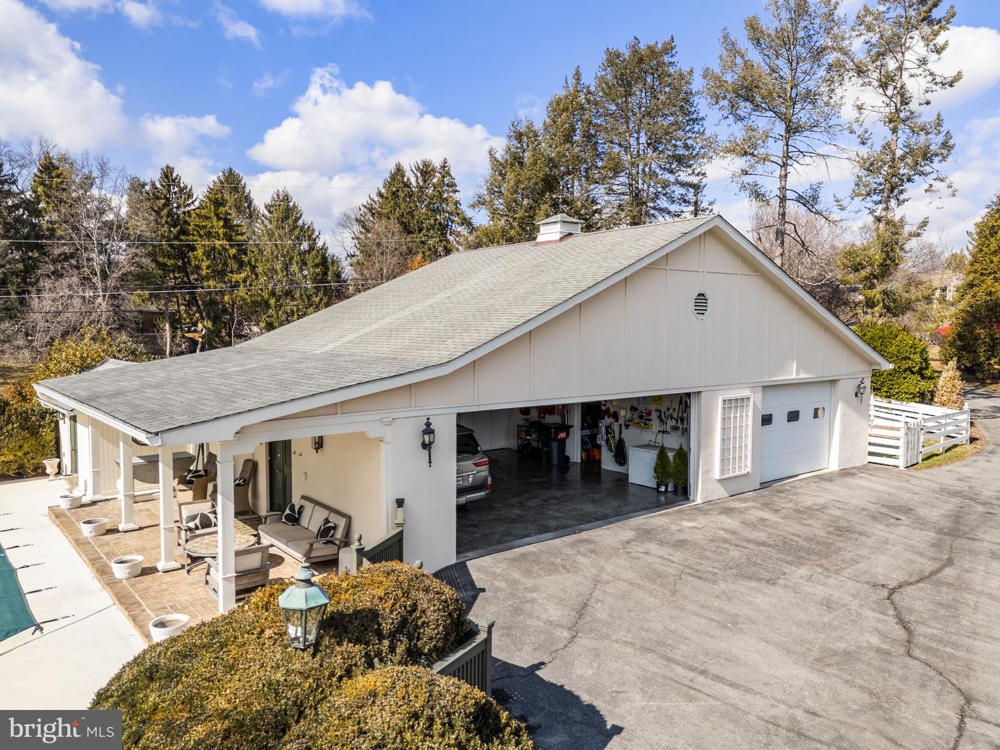 100 COUNTRY CLUB CIR, WINCHESTER, Virginia 22602, 5 Bedrooms Bedrooms, ,4 BathroomsBathrooms,Residential,For sale,100 COUNTRY CLUB CIR,VAFV2039762 MLS # VAFV2039762