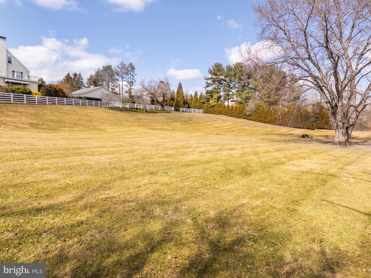 100 COUNTRY CLUB CIR, WINCHESTER, Virginia 22602, 5 Bedrooms Bedrooms, ,4 BathroomsBathrooms,Residential,For sale,100 COUNTRY CLUB CIR,VAFV2039762 MLS # VAFV2039762