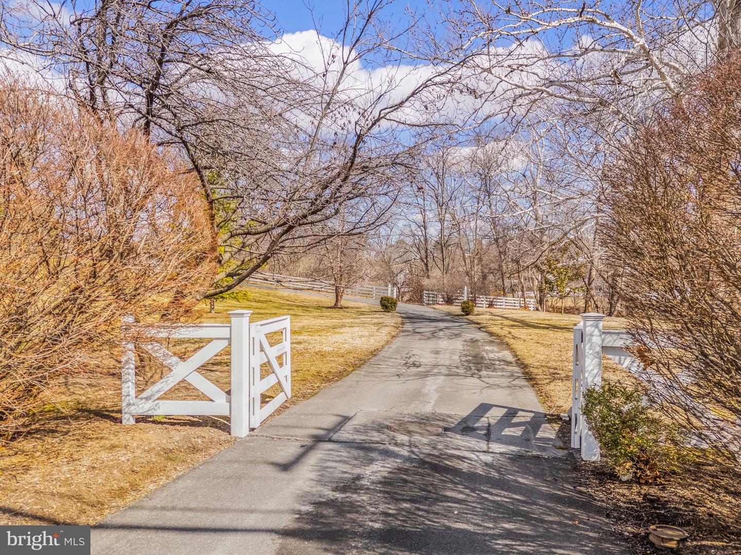 100 COUNTRY CLUB CIR, WINCHESTER, Virginia 22602, 5 Bedrooms Bedrooms, ,4 BathroomsBathrooms,Residential,For sale,100 COUNTRY CLUB CIR,VAFV2039762 MLS # VAFV2039762