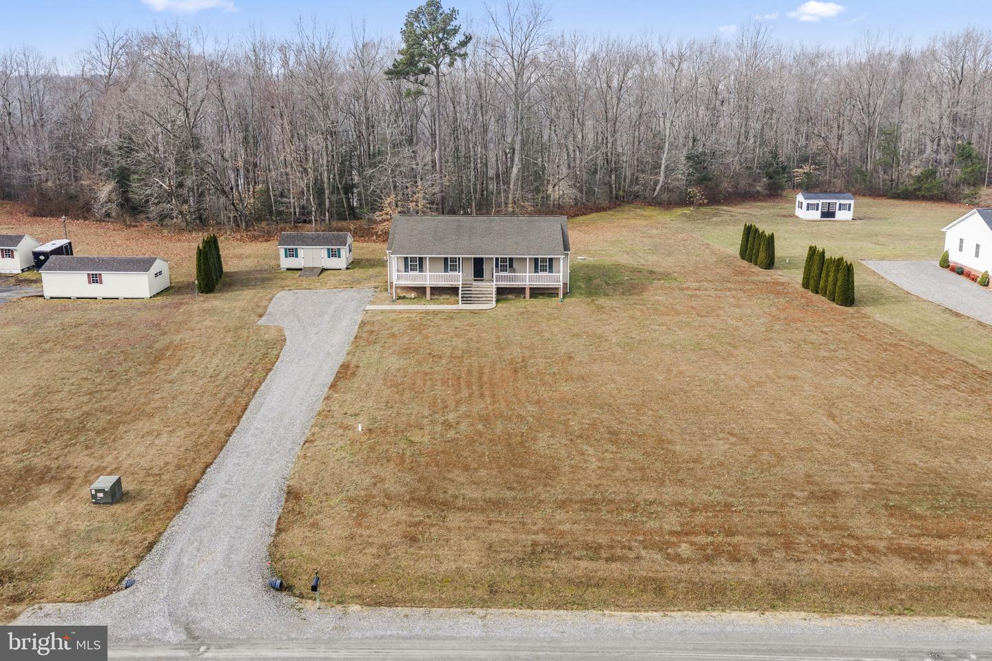 388 BERRY RIDGE RD, TAPPAHANNOCK, Virginia 22560, 3 Bedrooms Bedrooms, 5 Rooms Rooms,2 BathroomsBathrooms,Residential,For sale,388 BERRY RIDGE RD,VAES2002114 MLS # VAES2002114